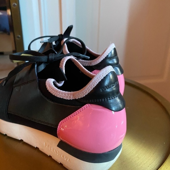 BALENCIAGA SNEAKERS - Picture 7 of 8